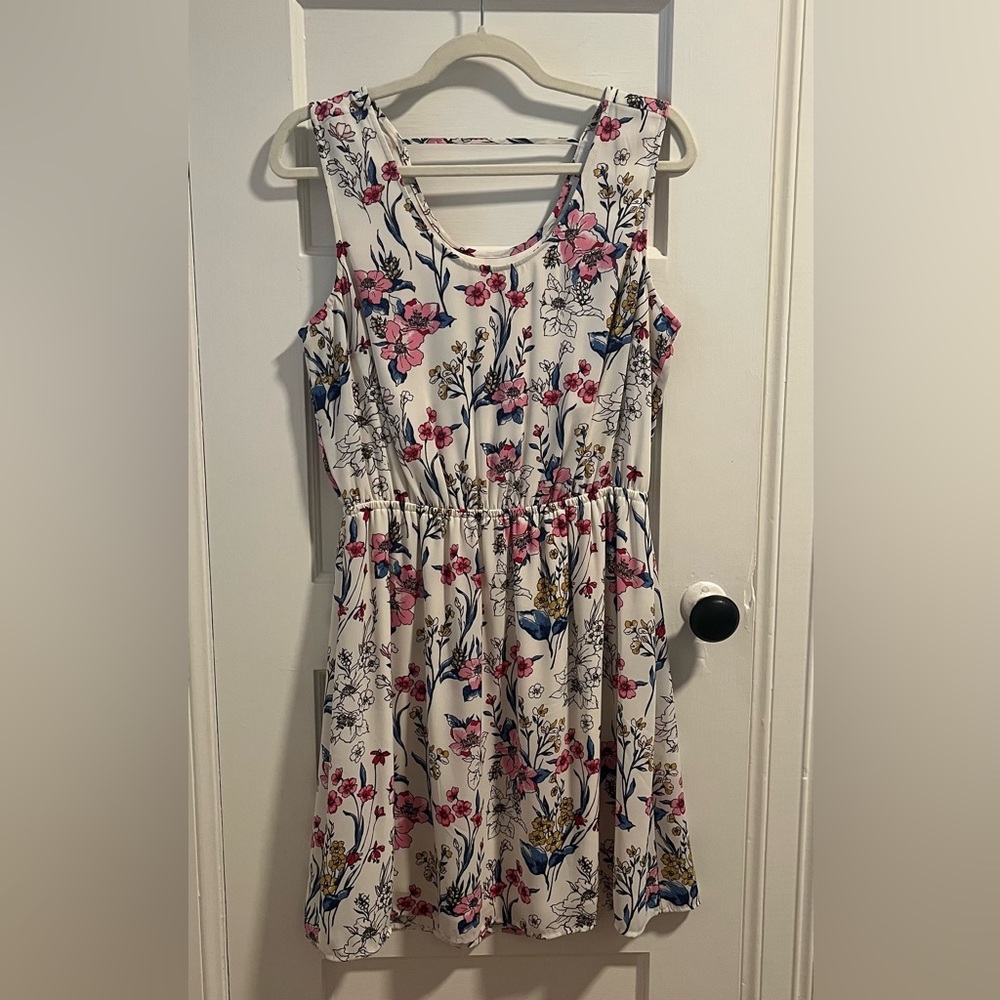DR2 Floral Casual Dress in Pink and Blue Size Medium